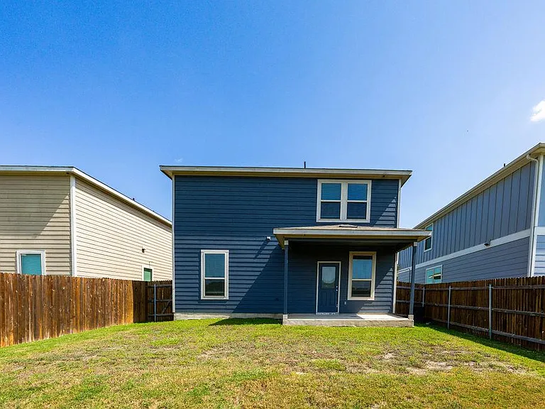 448 English Oak St — Photo 28