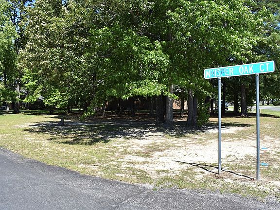 3rd image of 507 Oak Hill Dr
