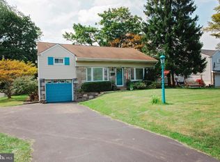 174 Colonial Dr, Warminster, PA