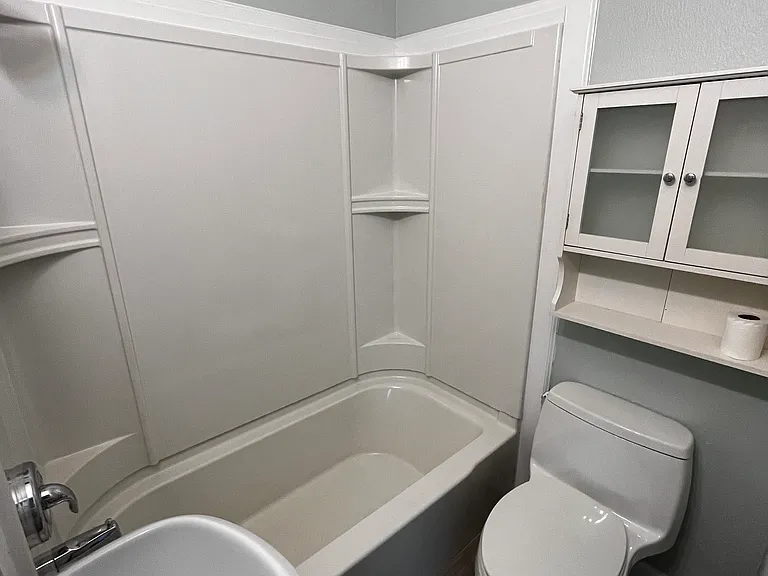 411 Marietta St — Photo 27
