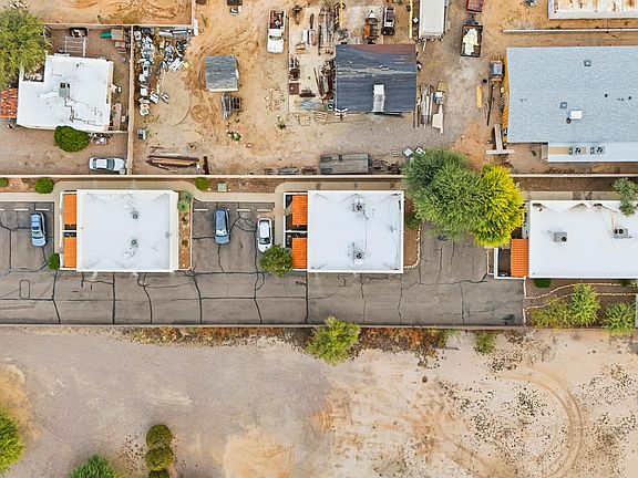 5th image of 311 W Pastime Rd