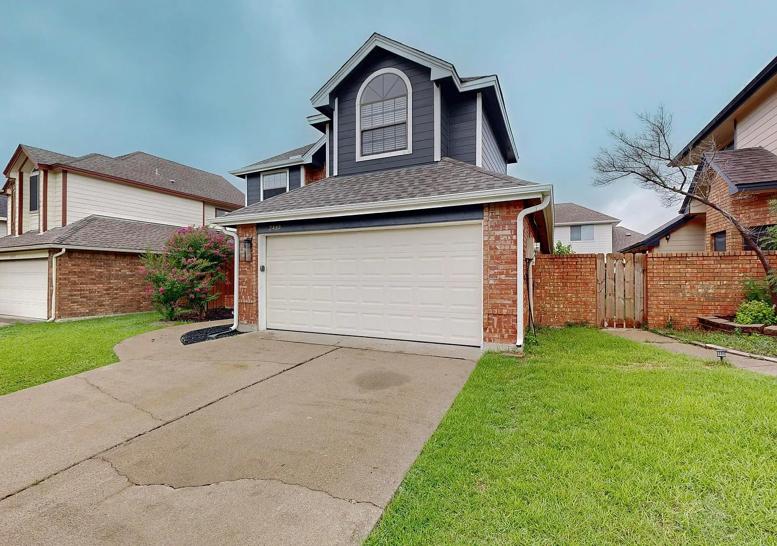 Renovation in Carrollton Ready For Move-In — Photo 4