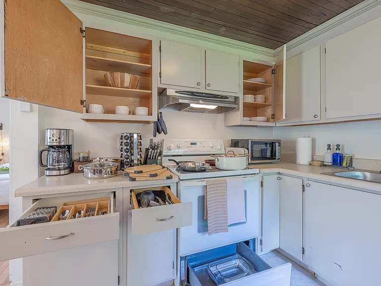 313 W Maple St #1 — Photo 18