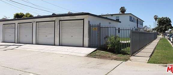 3rd image of 11526 Simms Ave