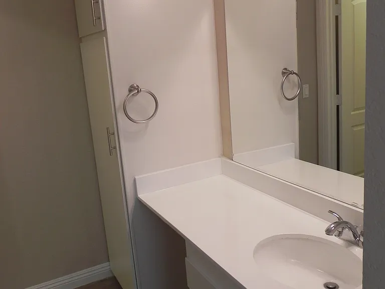 Chapman Villas Apartments — Photo 45