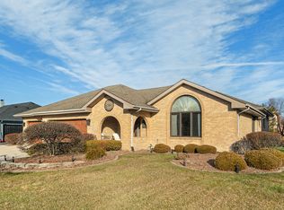 14873 Landings Ln, Oak Forest, IL