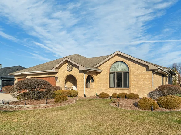 14873 Landings Ln, Oak Forest, IL 60452