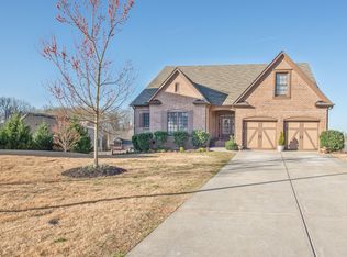 1630 Woodall View Ct, Alpharetta, GA 30004
