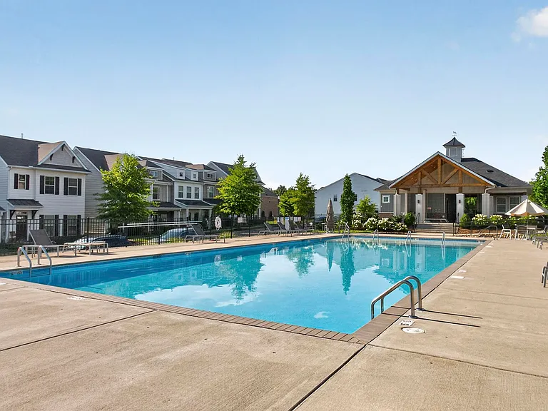 1525 White Tip Ln — Photo 39