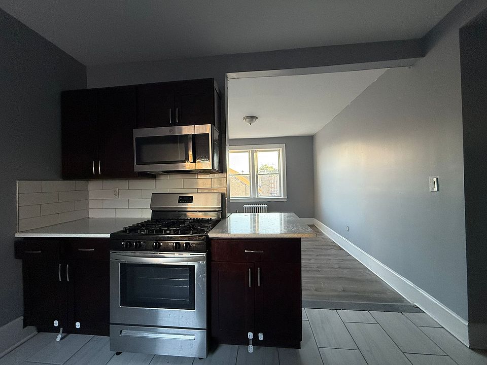 1st image of 251 Lafayette Ave #17E
