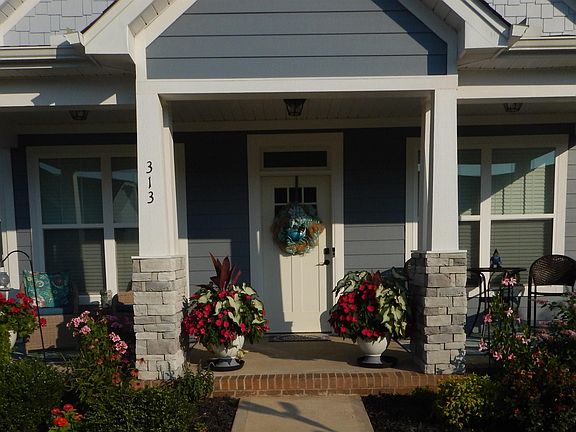 2nd image of 313 Daystrom Dr