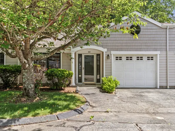 44 Red Cedar Circle #44, Orange, CT 06477