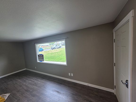 4th image of 308 E Ticknor St #2