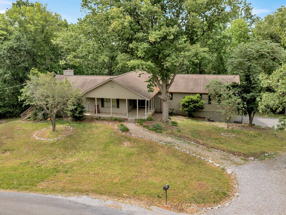 1st image of 157 Bay Colony Rd