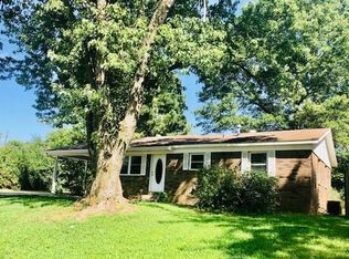 45 Elmwood St, West Fork, AR 72774