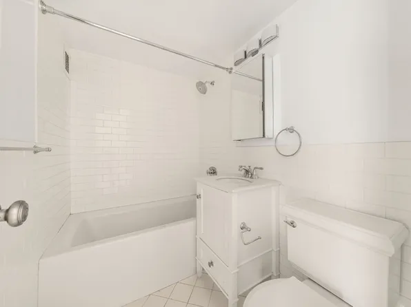 139 East 33rd Street image 8 of 12