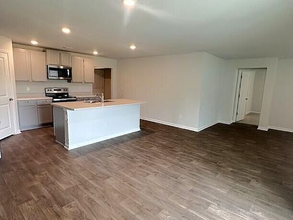 3rd image of 3639 Wigeon Way