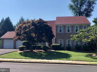 9503 Liberty Tree Ln, Vienna, VA 22182