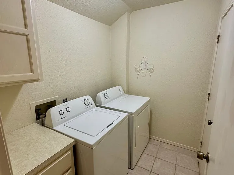 6618 S 112th East Ave — Photo 32