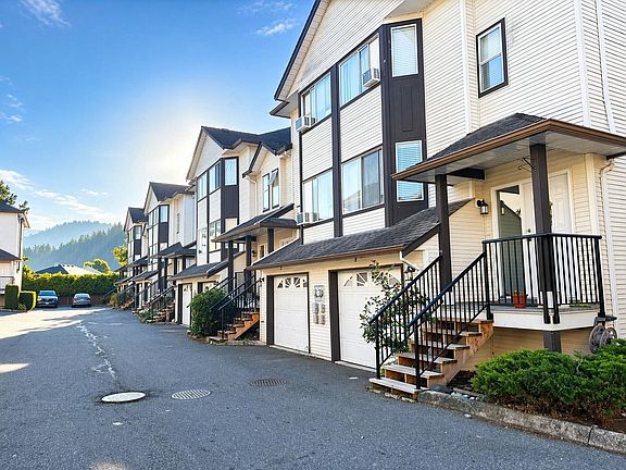 2nd image of 45740 Thomas Rd #27