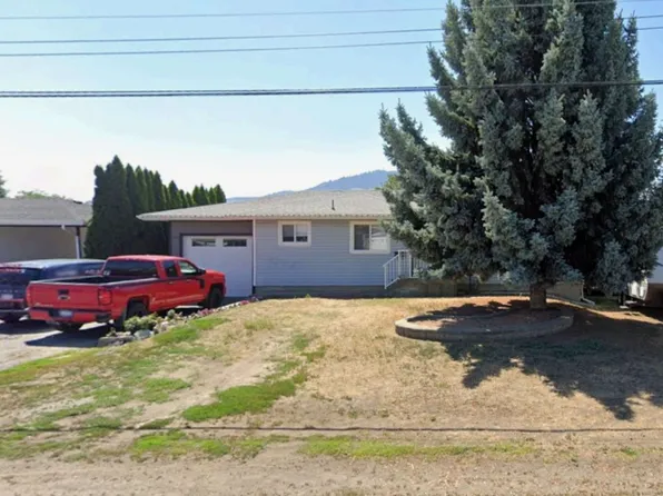 2255 Fleetwood Ave, Kamloops, BC V2B 4S6