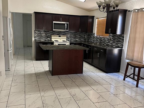 4th image of 4821 N 87th Ave