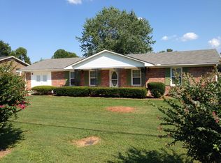 705 N Old Kentucky Rd, Cookeville, TN 38501