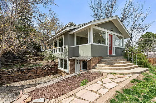 1099 Gilbert St Photo 1