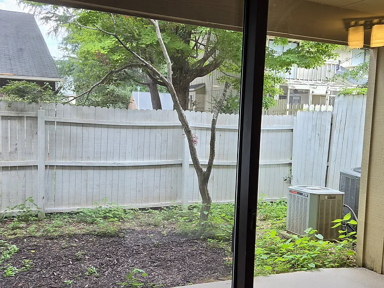 2192 Palmyra Dr SE — Photo 18