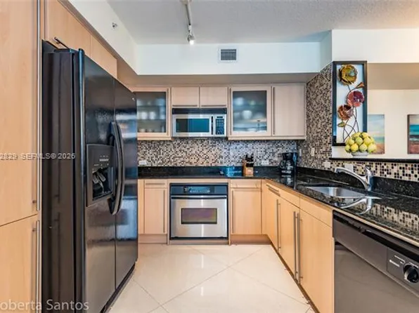 2080 S Ocean Dr, Hallandale, FL