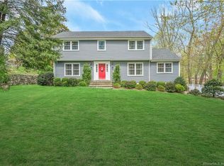 34 Lawrence Hill Rd, Stamford, CT 06903