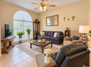 1011 Teresa Ct, Granbury, TX 76048
