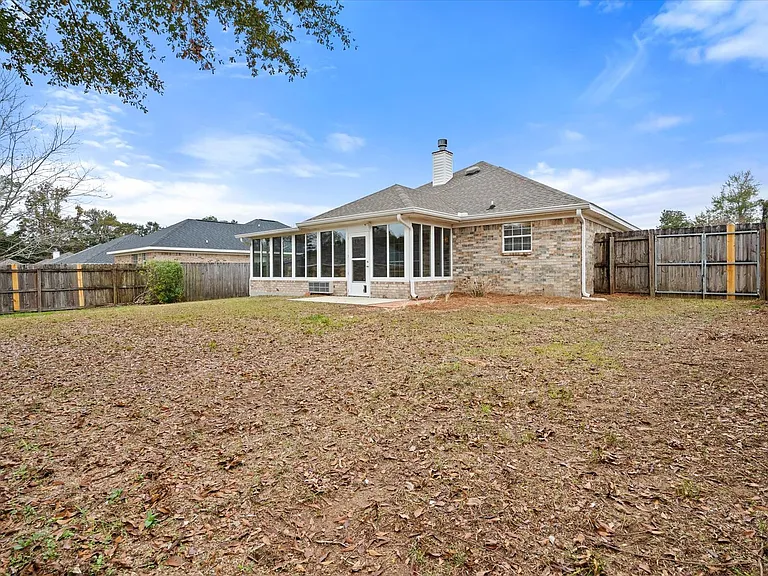 8218 Edgewood Dr — Photo 19