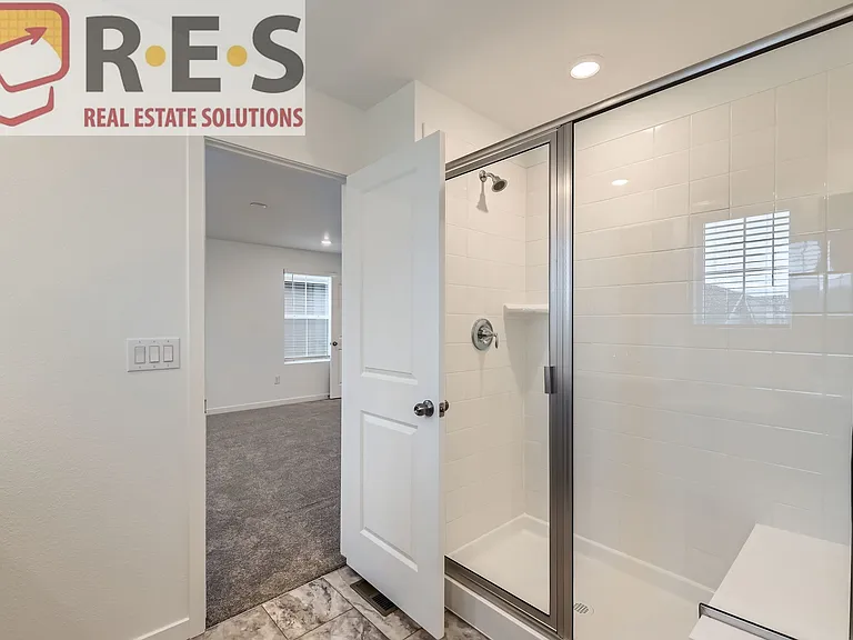 4858 Astor Pl — Photo 24