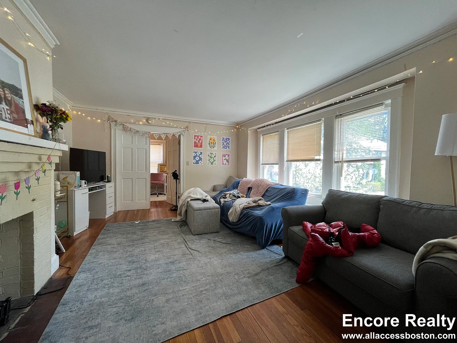 4 bed, 1200 sqft, $5,950 — Photo 3
