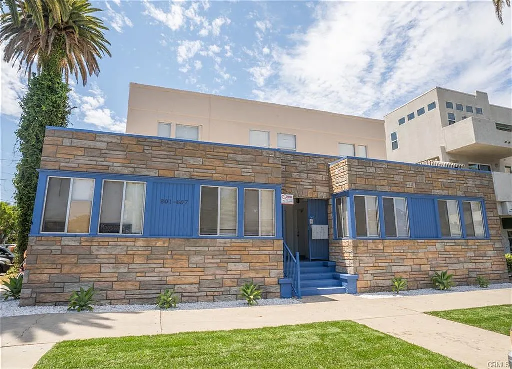 801 Atlantic Ave — Photo 1