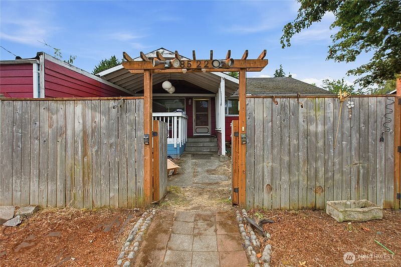 2nd image of 8522 29th Street W