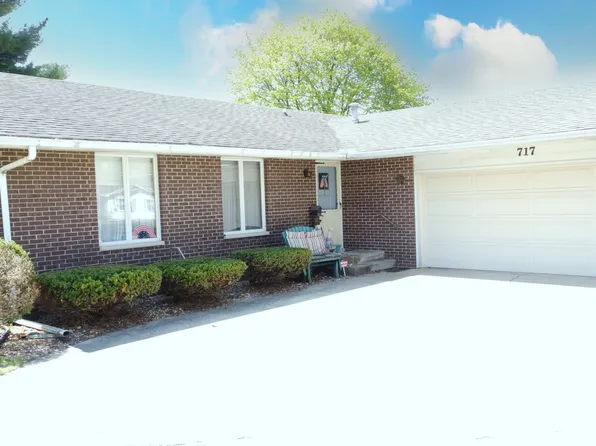 717 E Rosewood St, Watseka, IL 60970