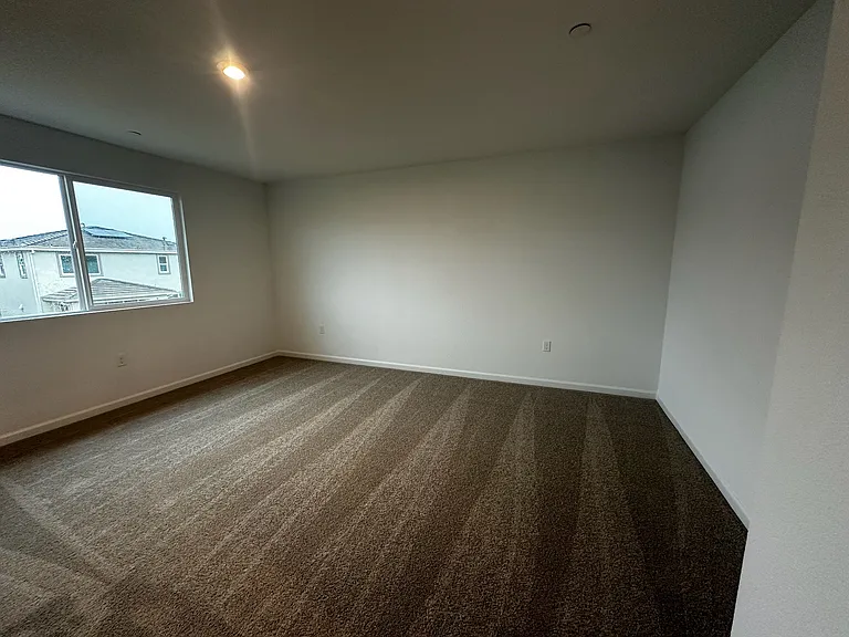 Upstairs Main Bedroom