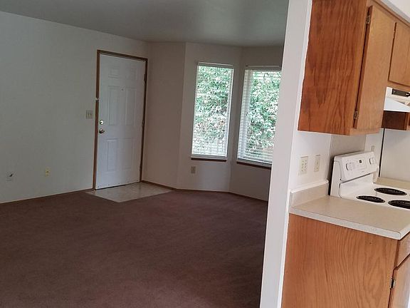 3rd image of 9504 15th St SE #B