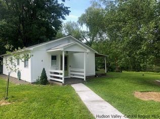 8 Penny Ln, Kerhonkson, NY 12446