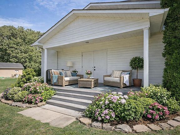 2nd image of 150 Tabernacle Rd