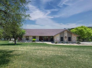 250 Aqua Vista Dr N, Kerrville, TX 78028