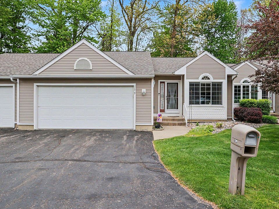 1st image of 139 Bridgewood Dr