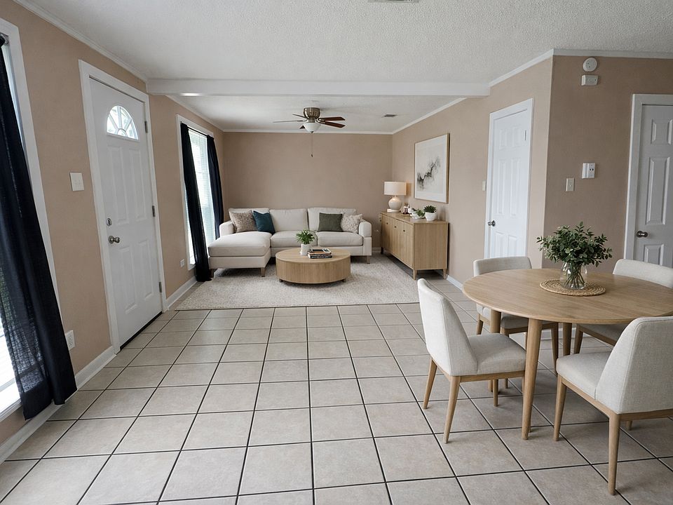 1st image of 216 Saint Francis St
