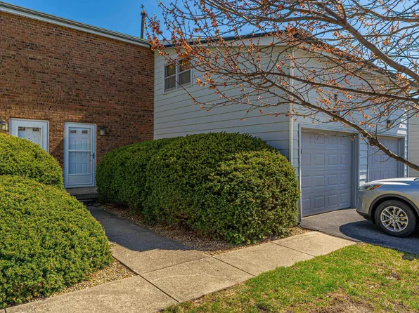 2516 E Washington St APT F, Bloomington, IL 61704