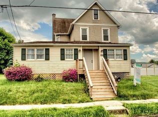 1215 Walnut St, Jersey Shore, PA 17740