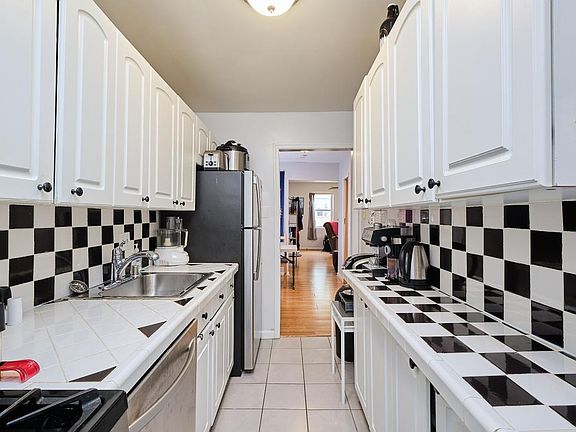 1255-Queen-St-NE-4-21-04-16-29588_04192021