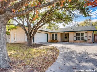 8342 Willow Creek Dr, San Antonio, TX 78251