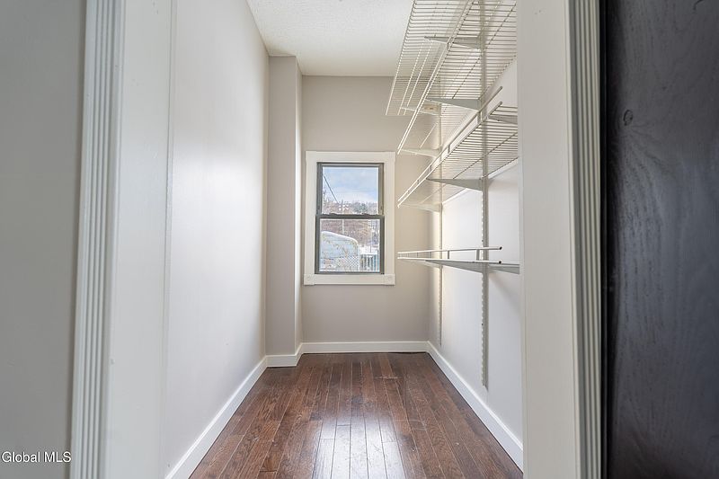 4th image of 594 6th Avenue